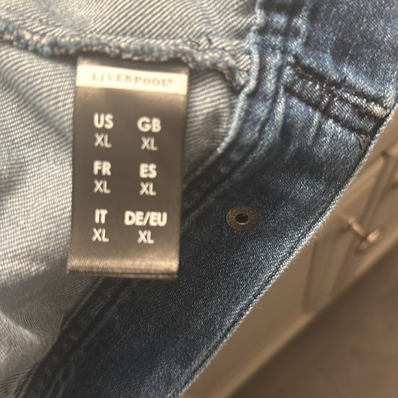 LIVERPOOL JEAN JACKET - size XL - Picture 7 of 8